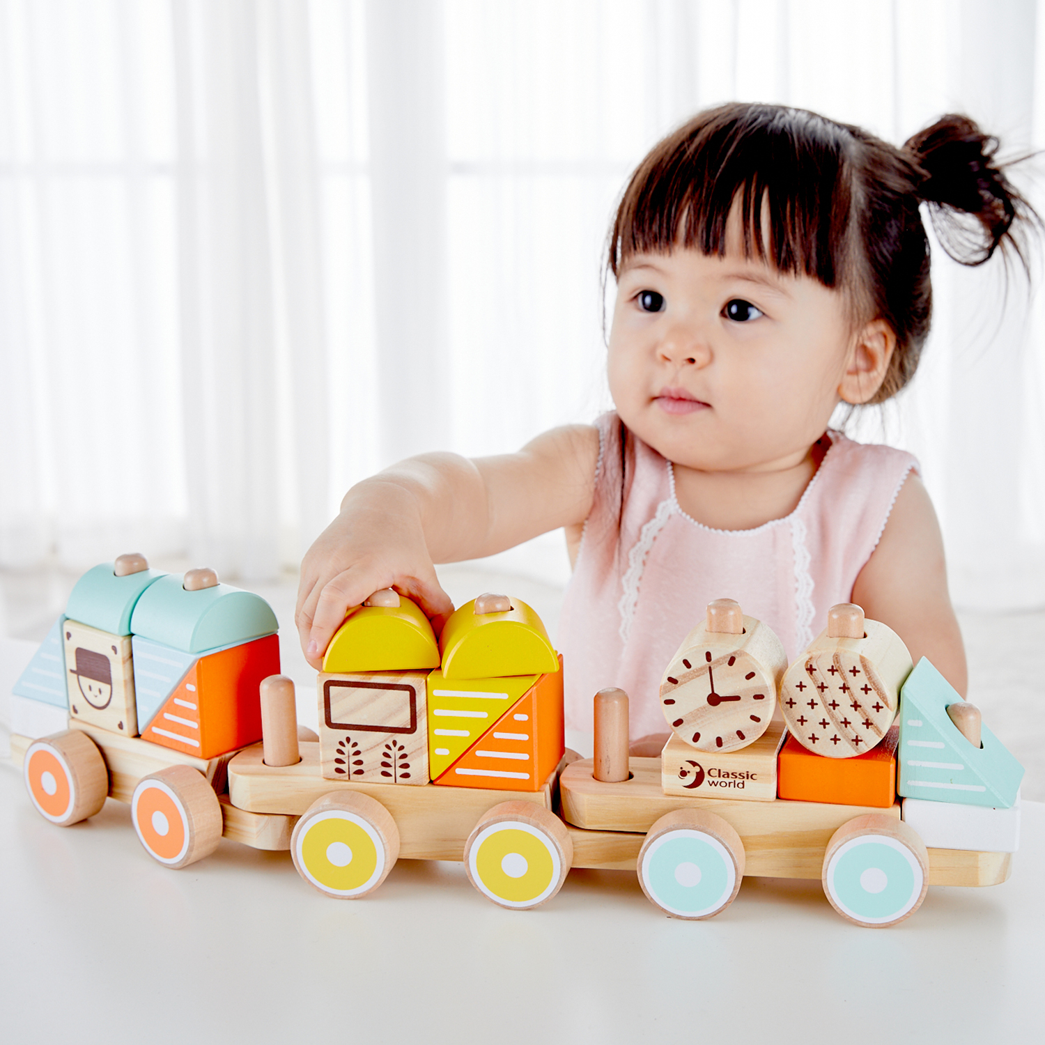 How toddlers benefit from pull toys